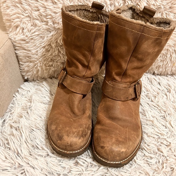 Fur lined weather proof booties by Ecco - Picture 6 of 6